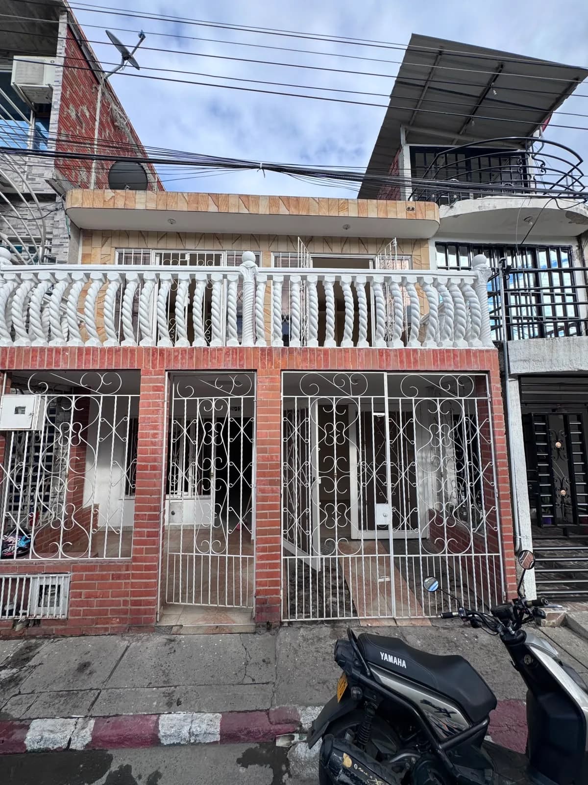 CASA EN PUERTAS DEL SOL